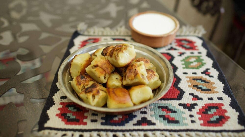 Tradicionalno serviranje mantija